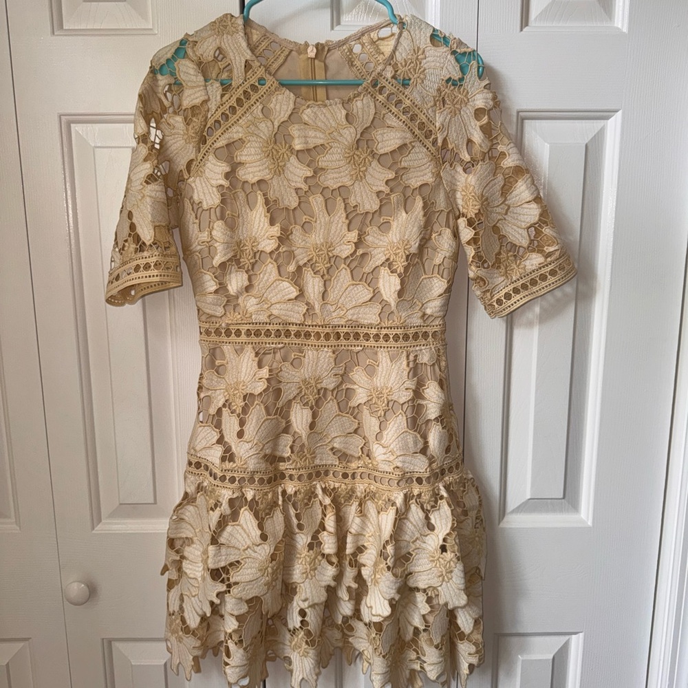 Elegant Cream Sheath Dress with Tiered Skirt